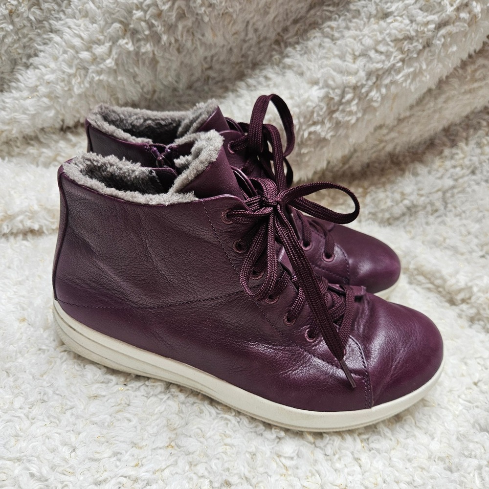 Fitflop High Top Dark Purple Leather Sneakers sz 8
